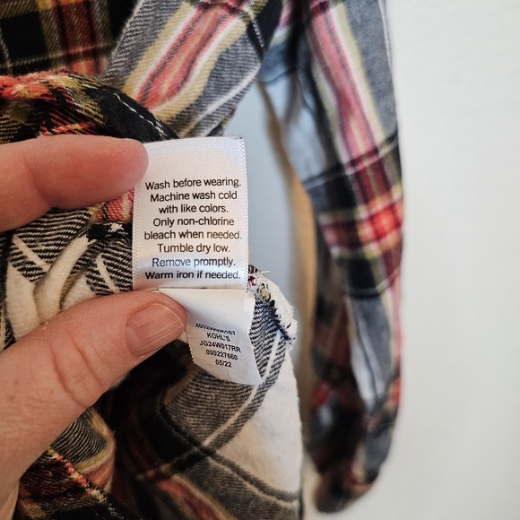 SO womens sz small long sleeve plaid button-up  100% cotton shirt - Picture 7 of 8